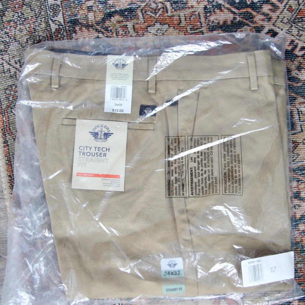 Dockers Straight Fit City Tech Trousers